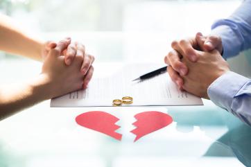 Firma de abogados dará un divorcio gratis para San Valentín