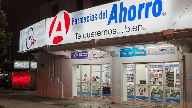 Farmacias y tiendas de autoservicio buscan aplicar vacuna COVID-19