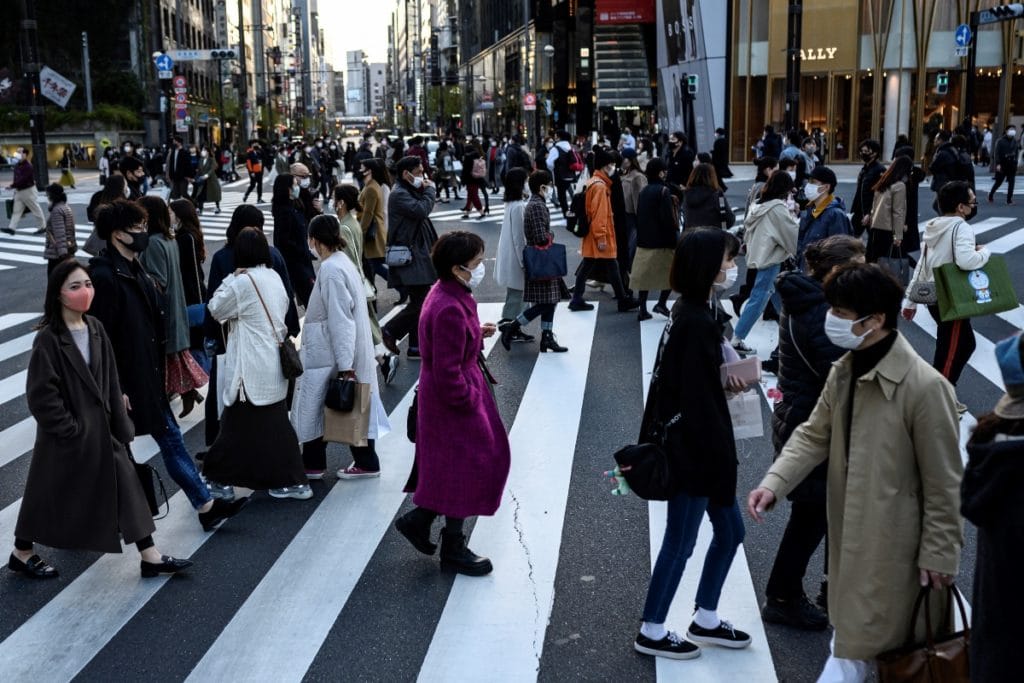 Más de 100 heridos en Japón tras terremoto frente a costas de Fukushima