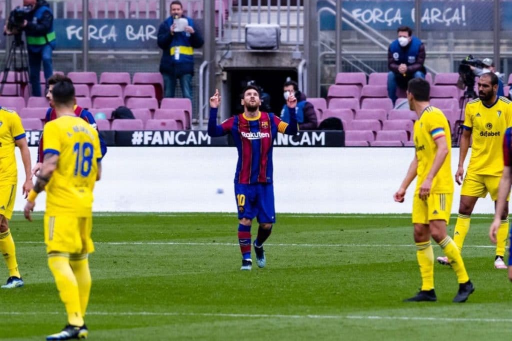 Messi alcanza a Luis Suárez en lo alto de los goleadores de LaLiga