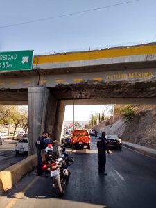 Se desprendió varilla de puente férreo en BQ