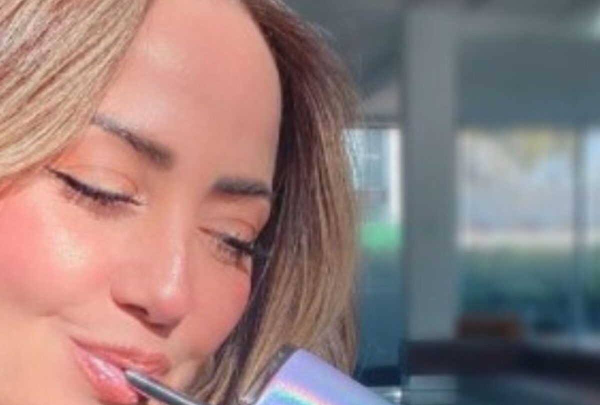 Andrea Legarreta le dice sus verdades a Poncho de Nigris ex novio de Irma Serrano |