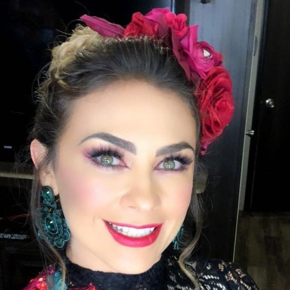 El mini jumpsuit con el que Aracely Arámbula luce como ángel