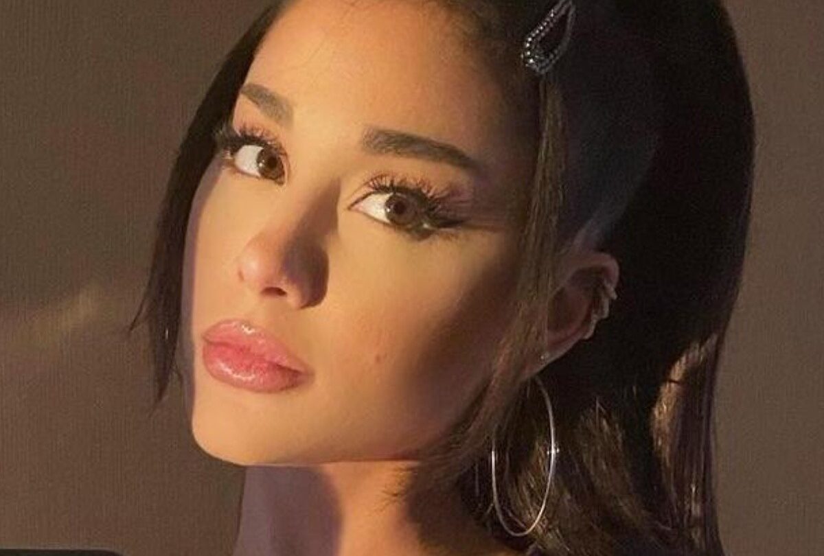 Ariana Grande comparte un vistazo a un día normal en su vida |