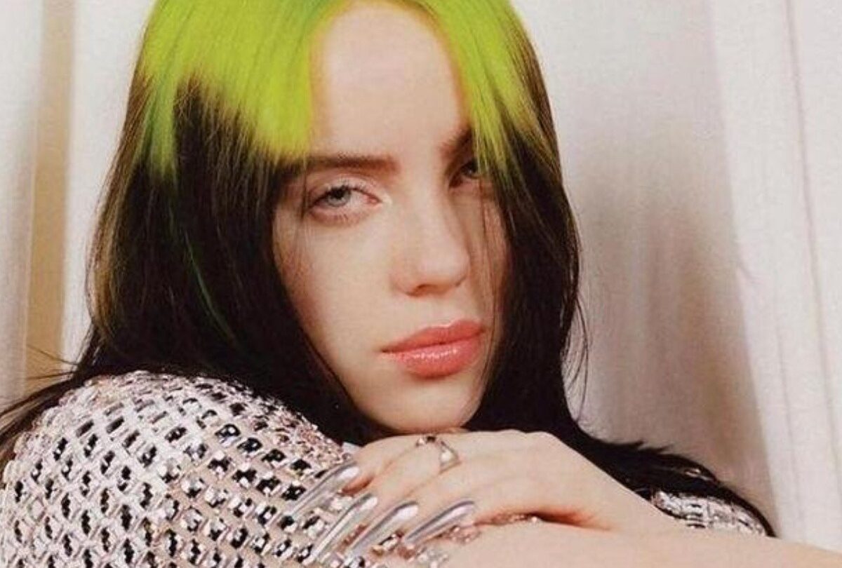 Billie Eilish concientiza al Internet sobre el síndrome de Tourette |