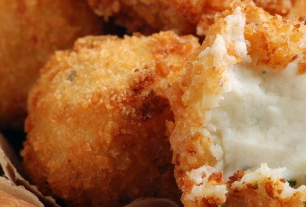Bolitas de pechuga de pollo botana lista en 15 minutos |