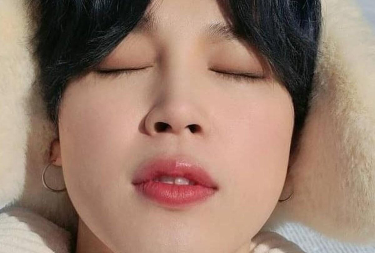 Jimin muestra sus habilidades en el baile freestyle |