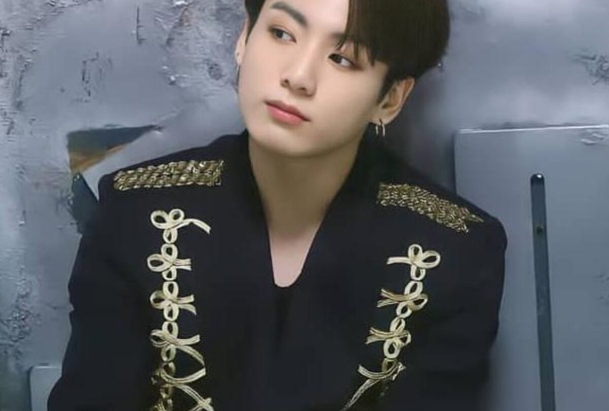 Jungkook mostró su buen corazón con un gesto durante su graduación |