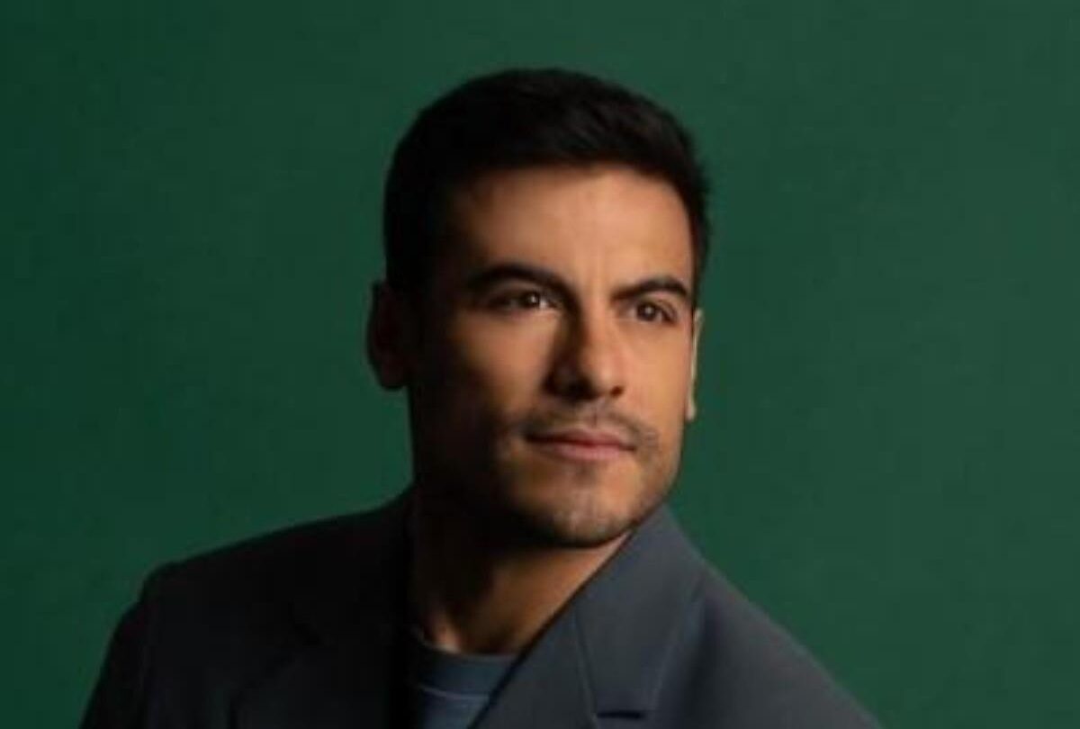 Carlos Rivera muestra como es un día en el estudio de grabaciones |