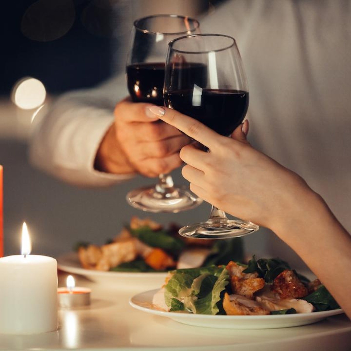 La mejor hora para cenar si estás en una dieta para adelgazar