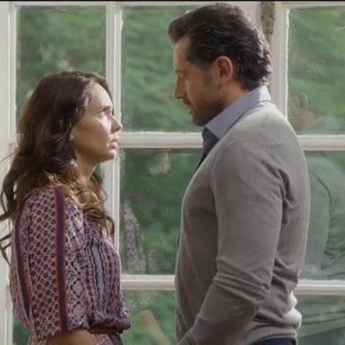 Cuando Gabriel Soto y Adriana Louvier desbordaron pasión al límite en Caer en tentación