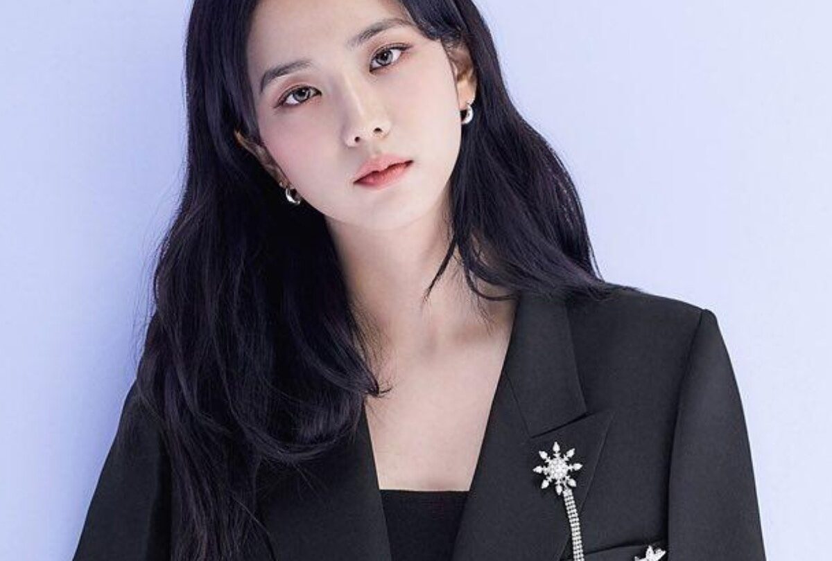 Jisoo es revelada como la nueva musa de itMICHAA |