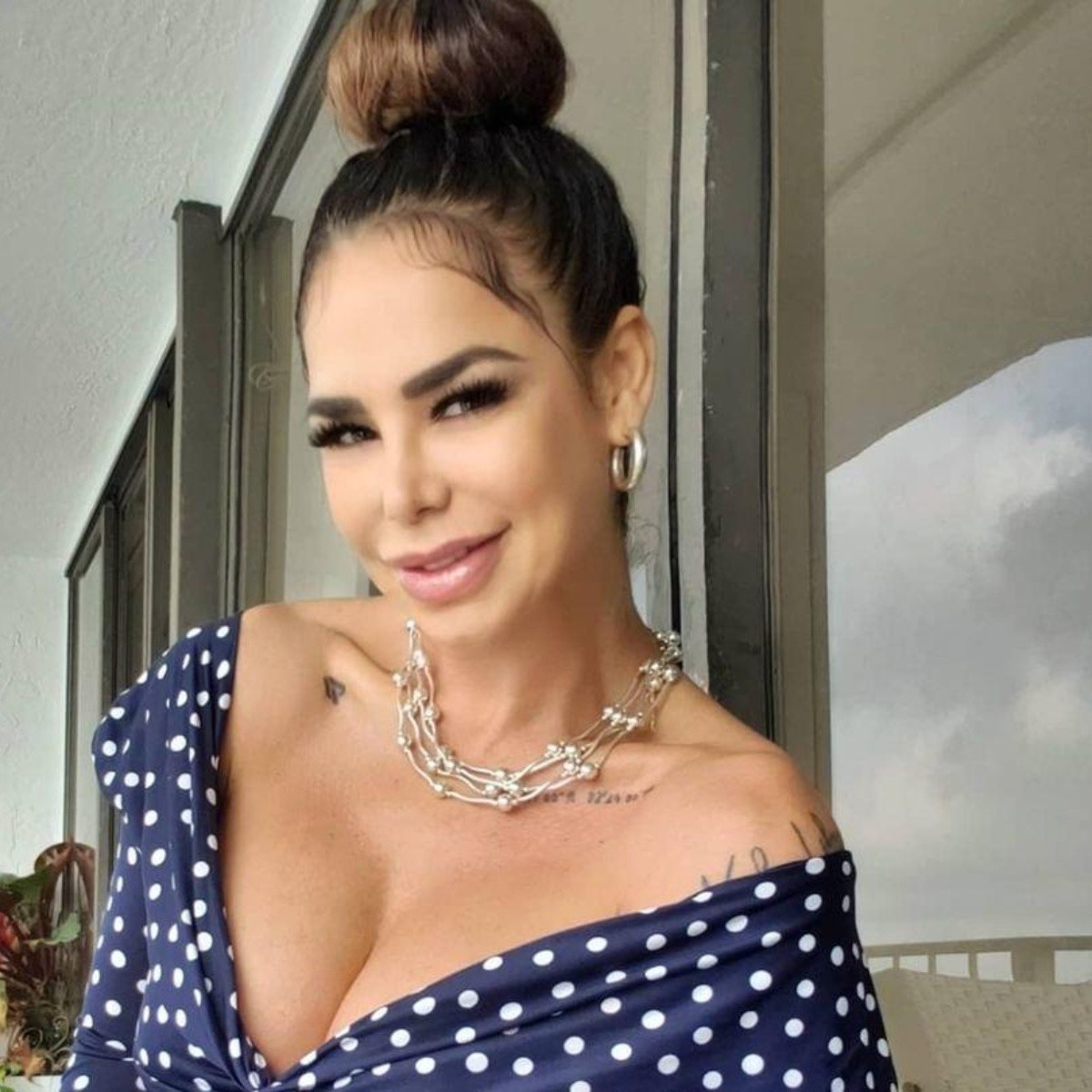 Lis Vega presume cuerpo de diosa; ¡sus fans piden más!