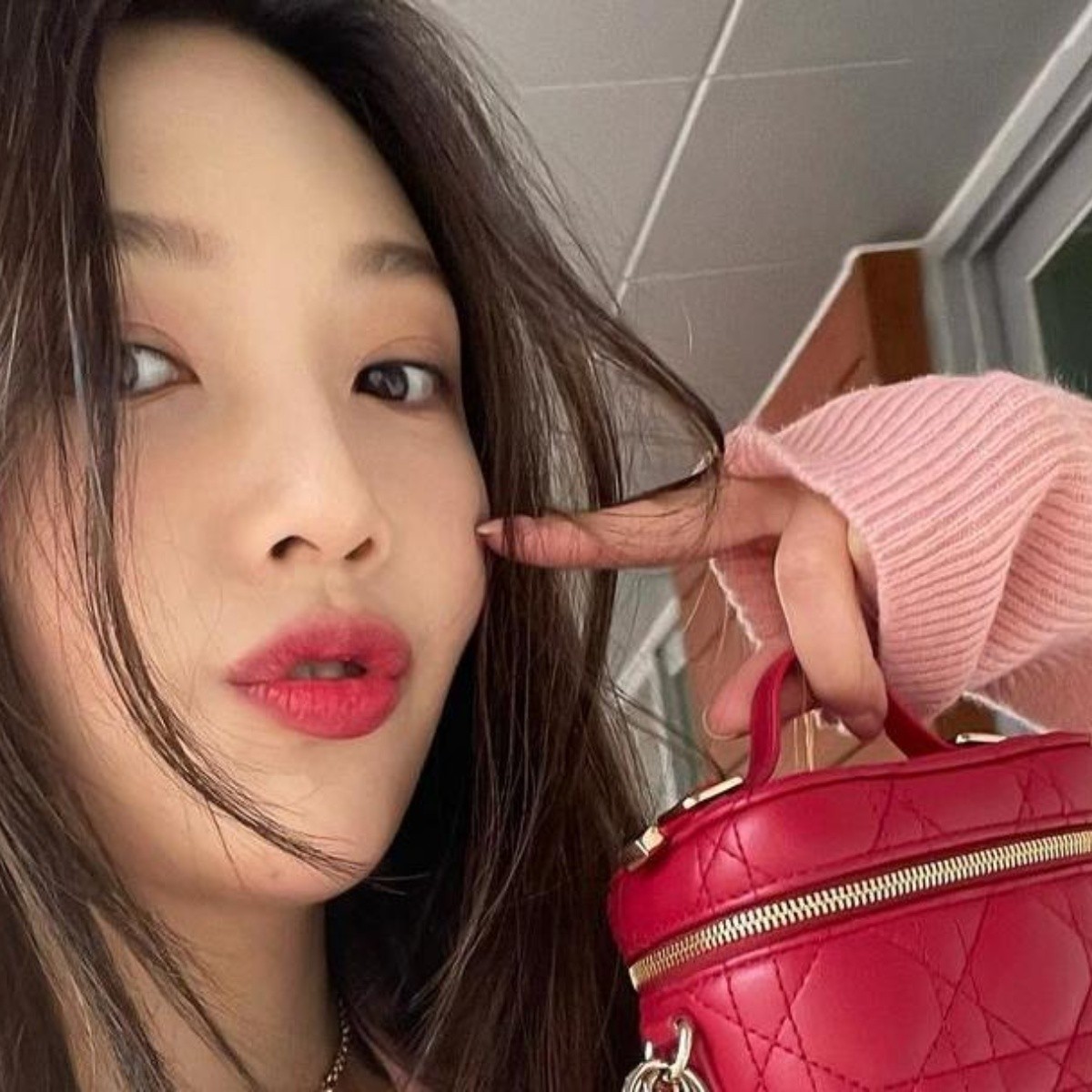 Joy de Red Velvet te enseña diversas formas de combinar tus tenis