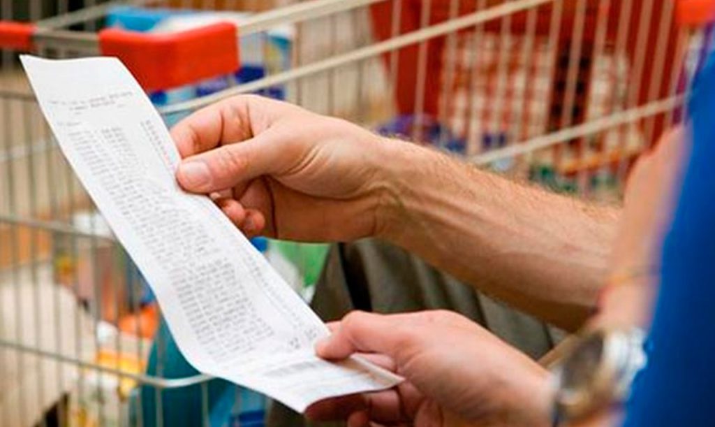 Multarán A Tiendas Por Revisar Ticket Al Salir, Excepto Compras Con Membresía: PROFECO