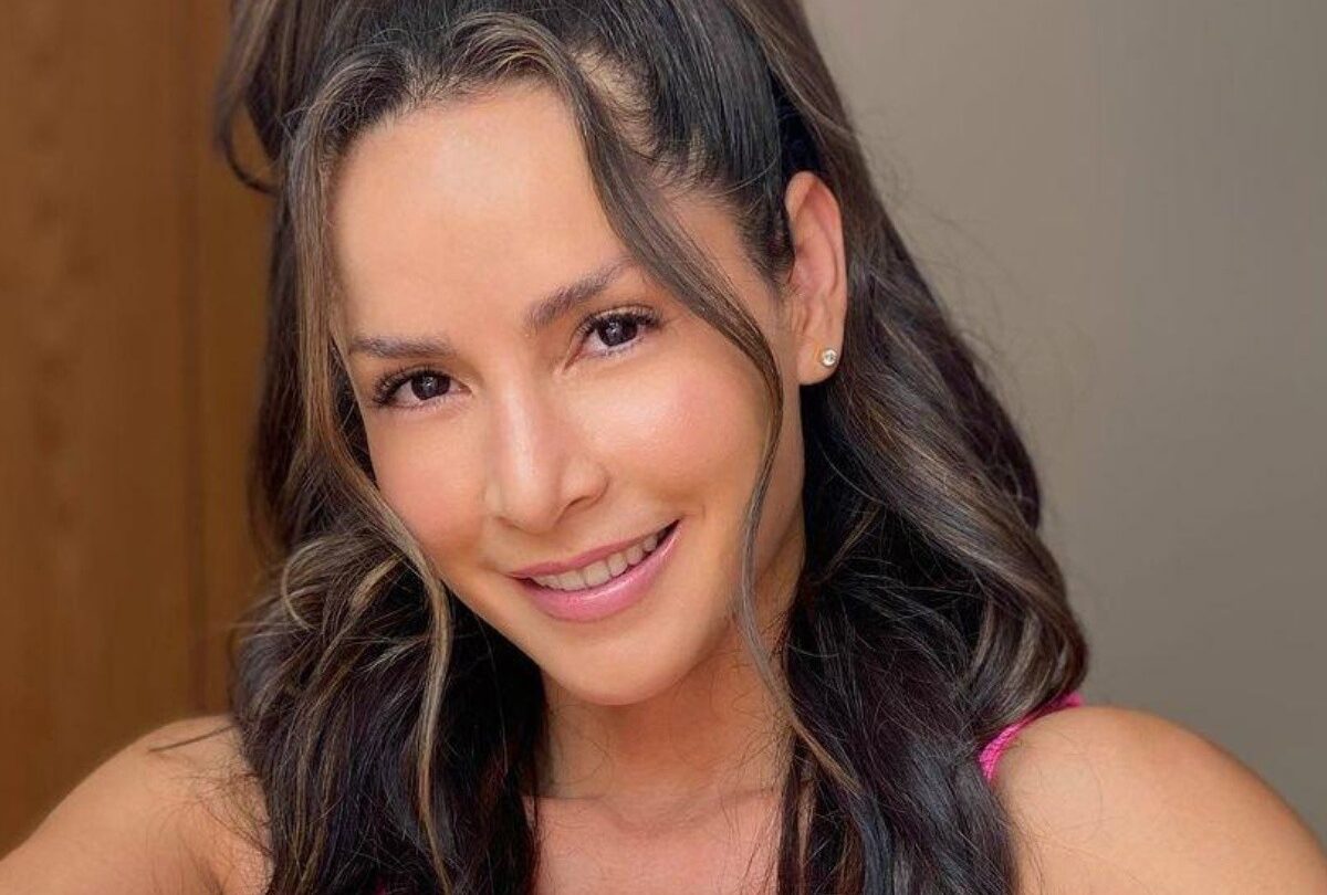 Desatada Carmen Villalobos mostró todo como en Sin senos no hay paraíso |