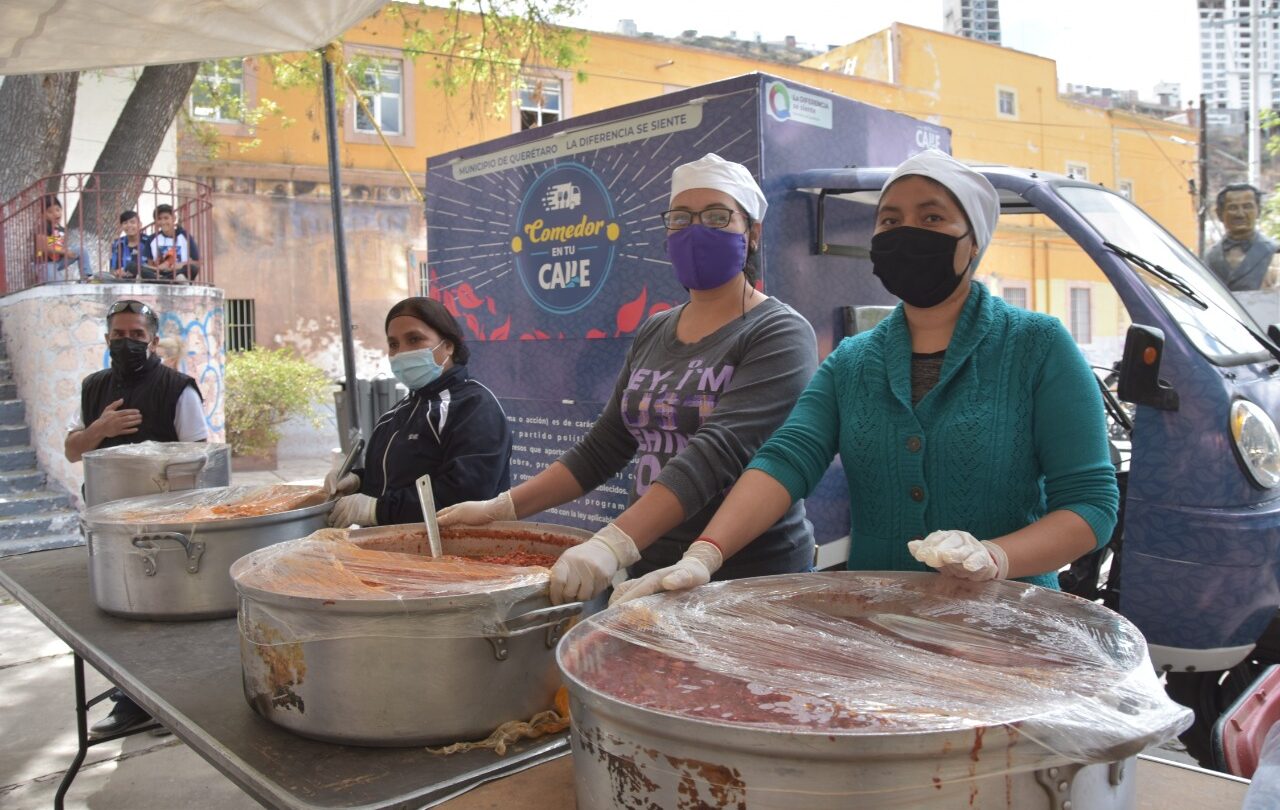 Diariamente se entregan 4 mil 800 porciones de alimentos en las siete delegaciones |