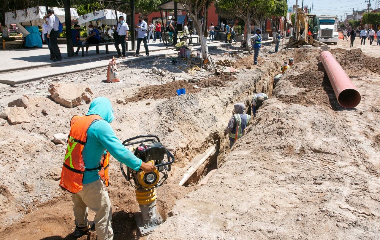 Supervisa Gobernador segunda etapa de mejoramiento urbano de la Avenida Panamericana en Pedro Escobedo |