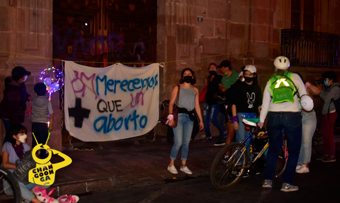 #Morelia Con Cacerolazo ‘Morras Inquietas’ Concluye Rodada Feminista En El Centro