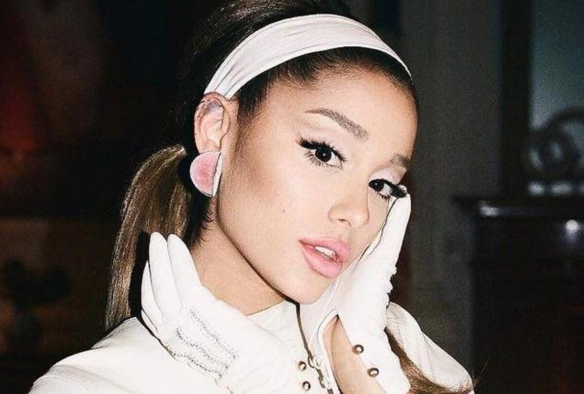 Ariana Grande y Demi Lovato podrían estrenar una colaboración |