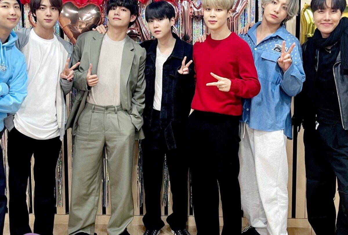 BTS es nombrado el artista pop del año 2020 por Billboard |