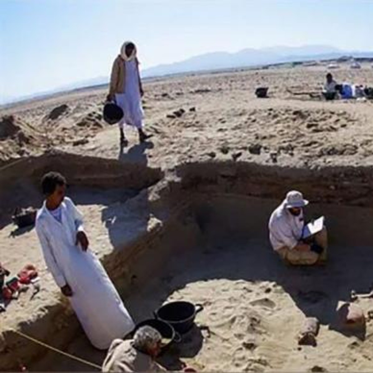 Encuentran el cementerio de mascotas más antiguo del mundo en Egipto