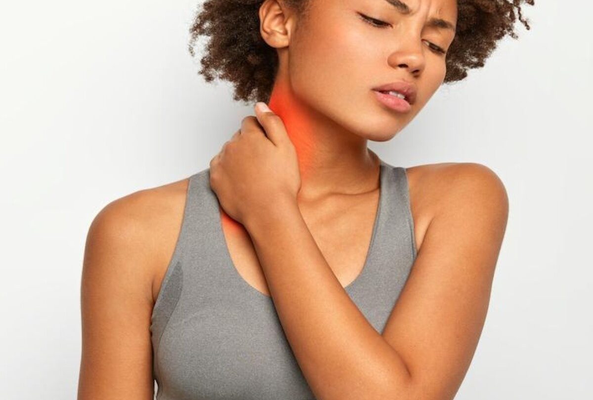 Dolor de cuello después de los entrenamientos Descubre que puede estar diciendo tu cuerpo |