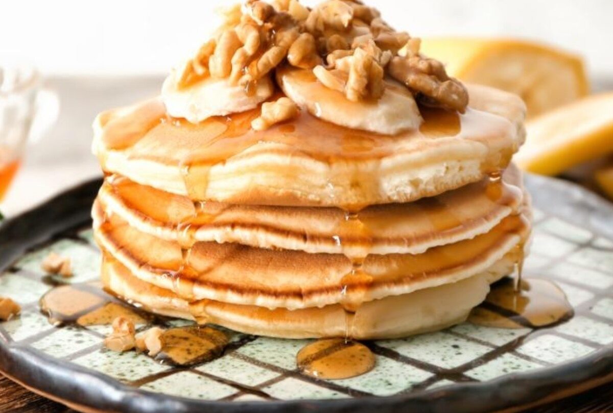 Hot cakes de avena y plátano para desayuno fácil y saludable |