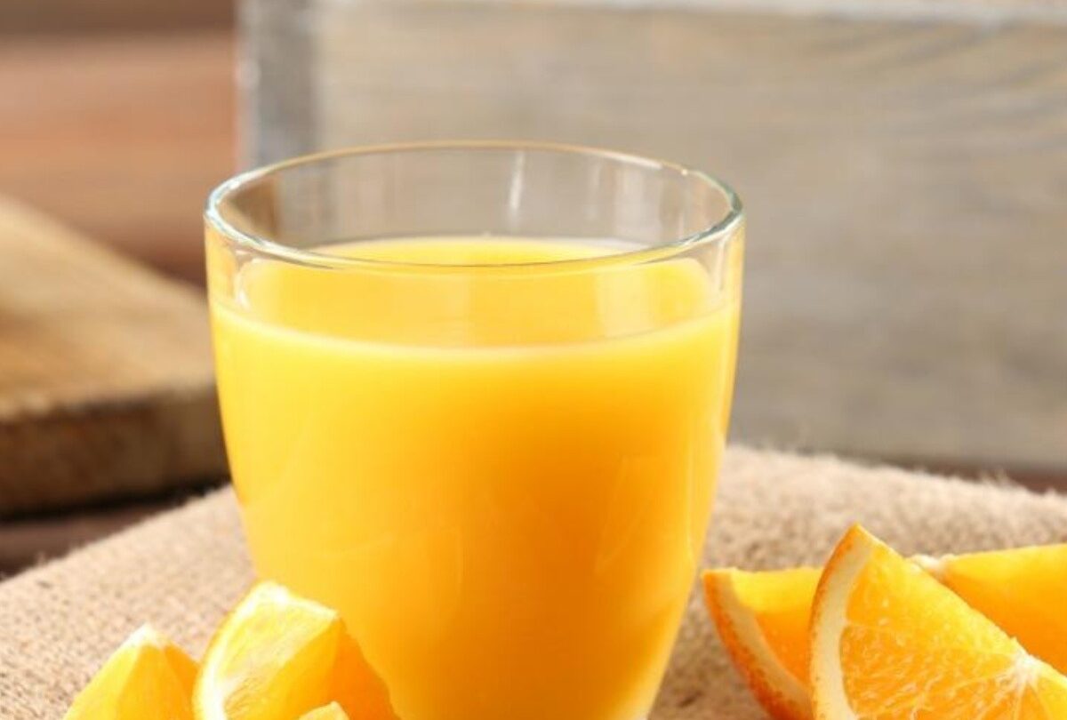 Jugo de naranja en el desayuno cómo hacerlo y sus beneficios |