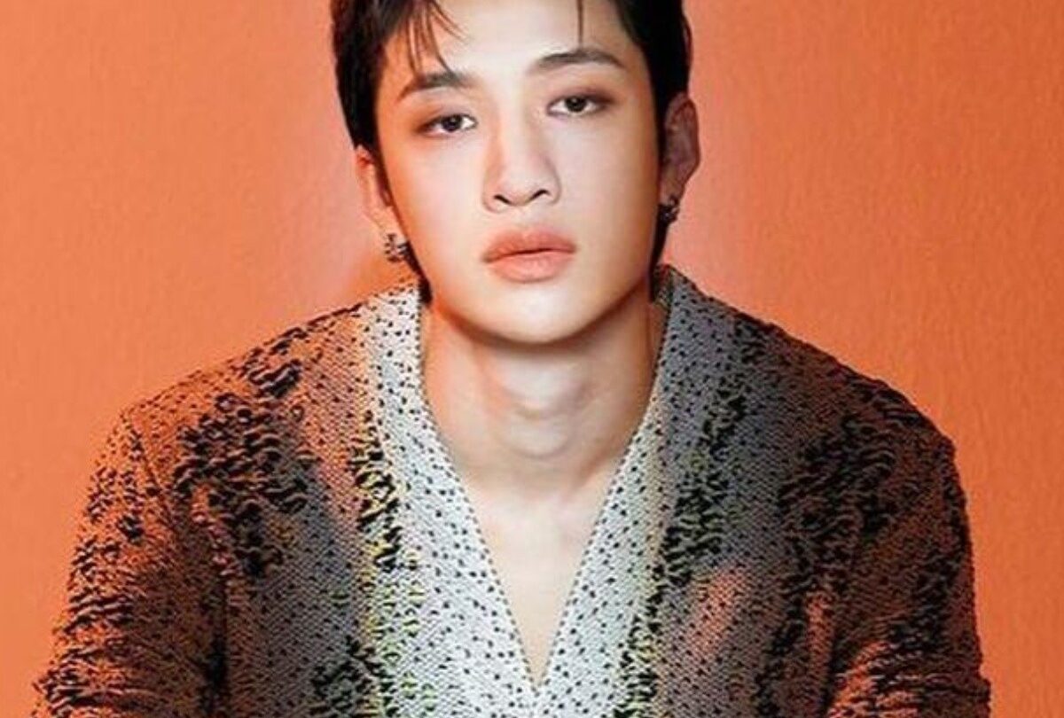 Bang Chan comparte un valioso secreto de moda y autoconfianza |