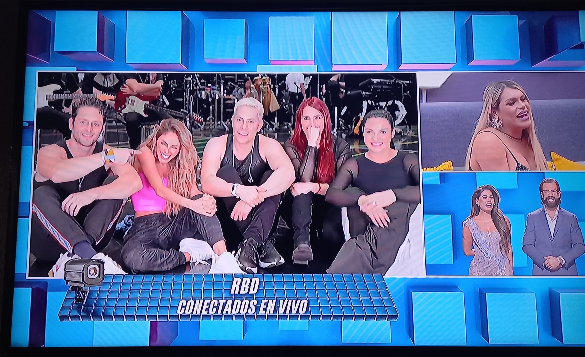 RBD anuncia cierre de gira en el Estadio Azteca en vivo en LCDLFMX