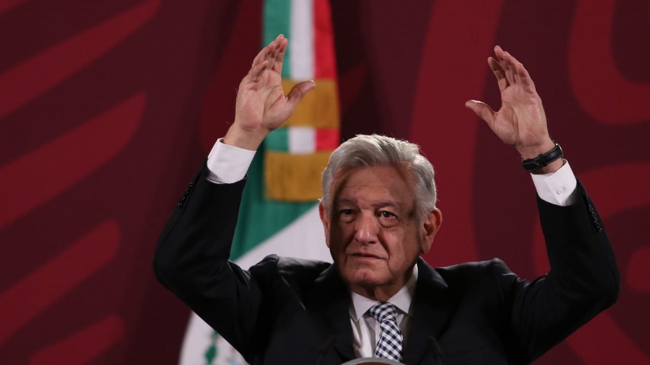 AMLO Declina Invitación a Cumbre Asia-Pacífico por Disputa Diplomática con Perú