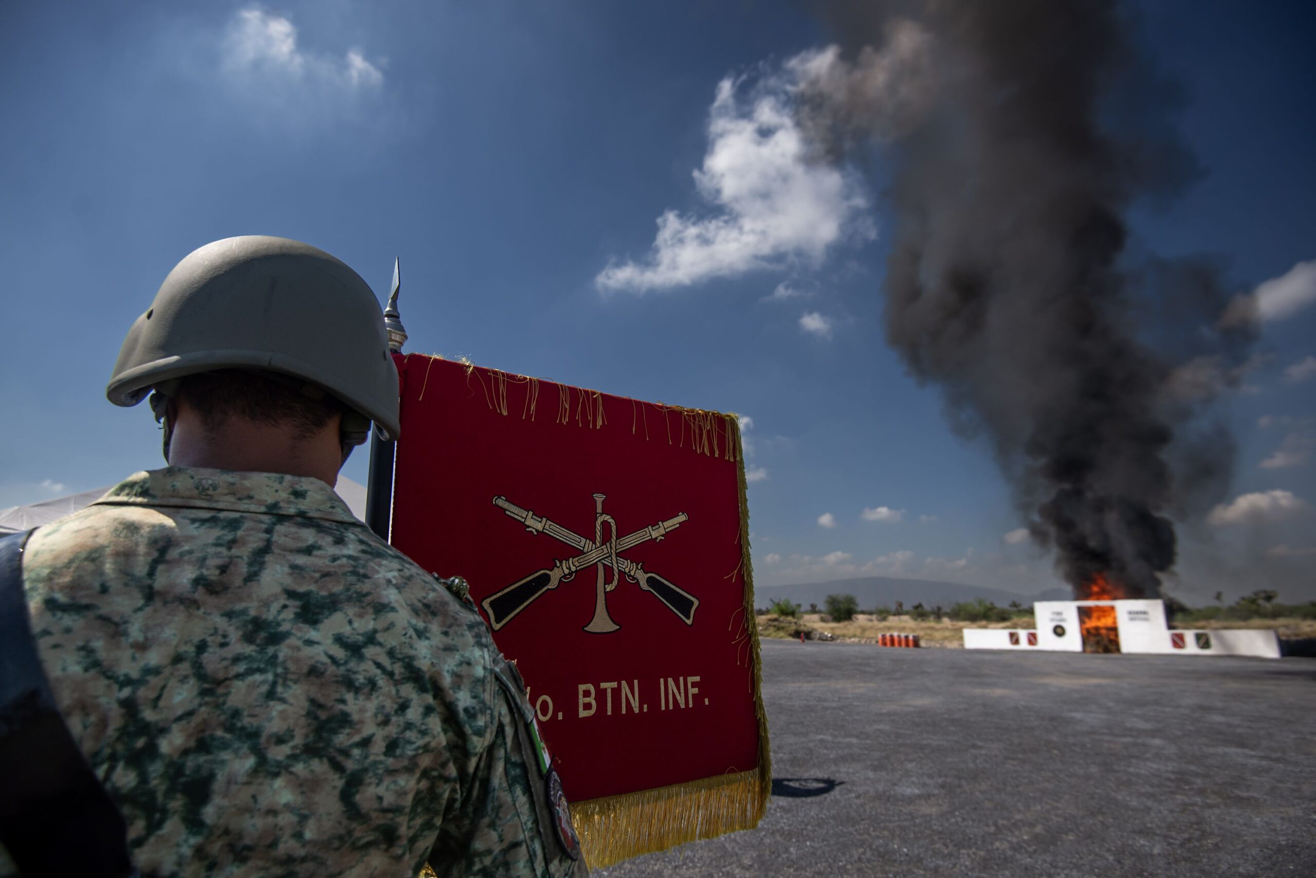 Ejército mexicano y FGR incineran 461 kilos de narcóticos en Nuevo León en medio de ola de violencia