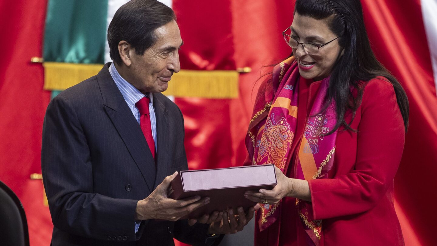 El presupuesto 2024 en México Un endeudamiento que afectará la economía y descuidará sectores clave |