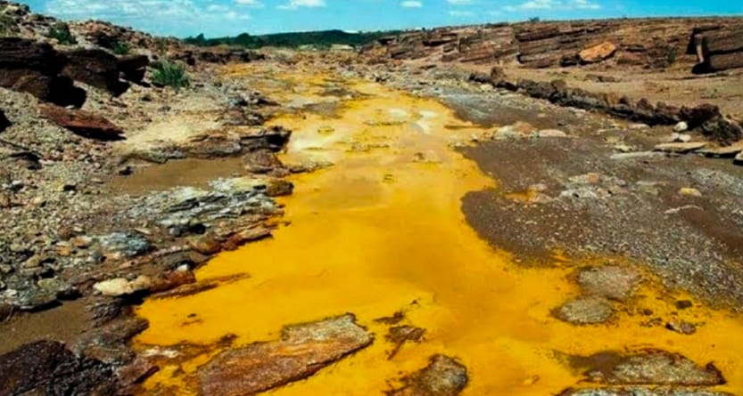 Grupo México ofrece diálogo tras derrame en río Sonora