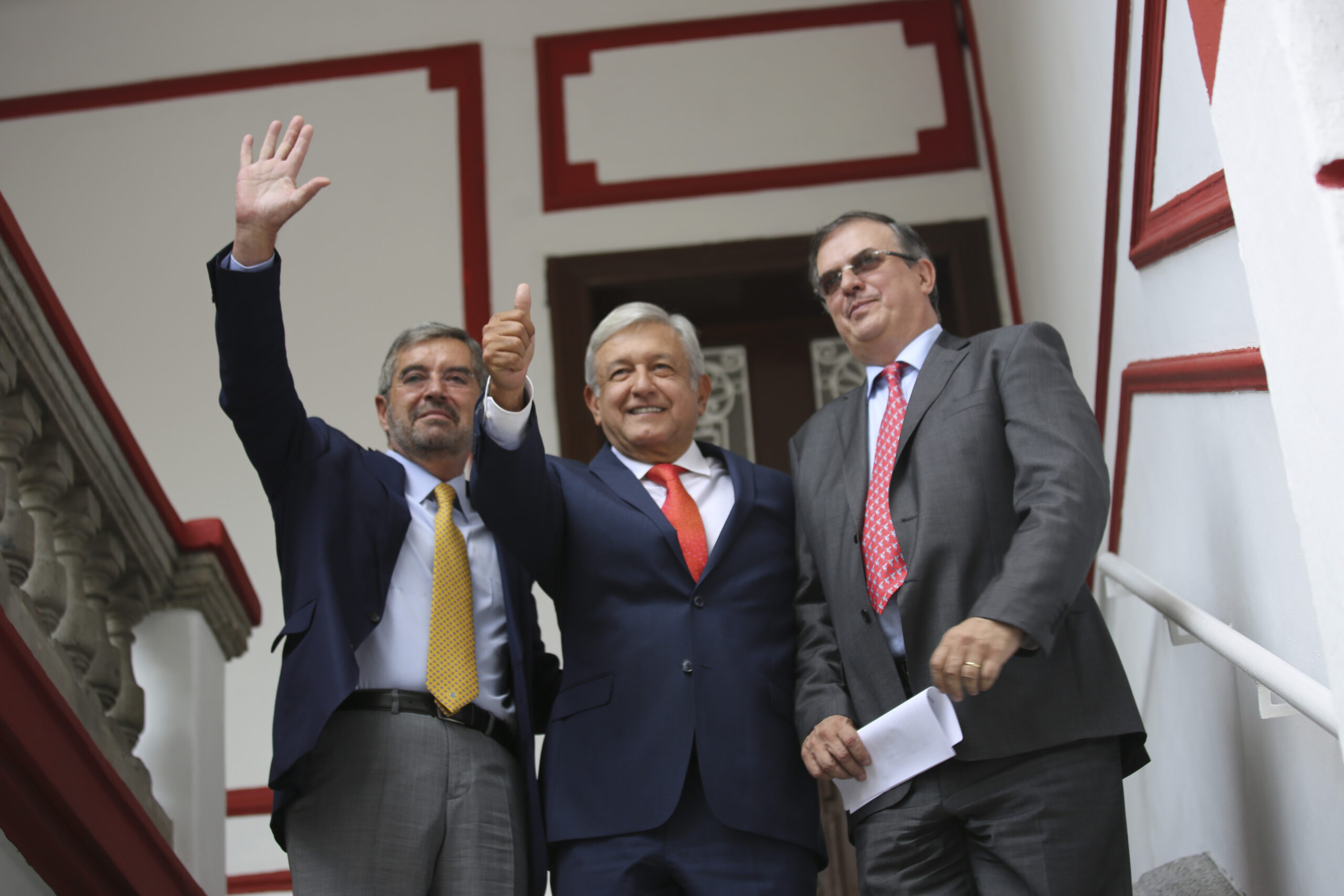 AMLO reconoce la labor de Juan Ramón de la Fuente como embajador en la ONU y lo propone como representante de México en la cumbre sobre control de armas nucleares