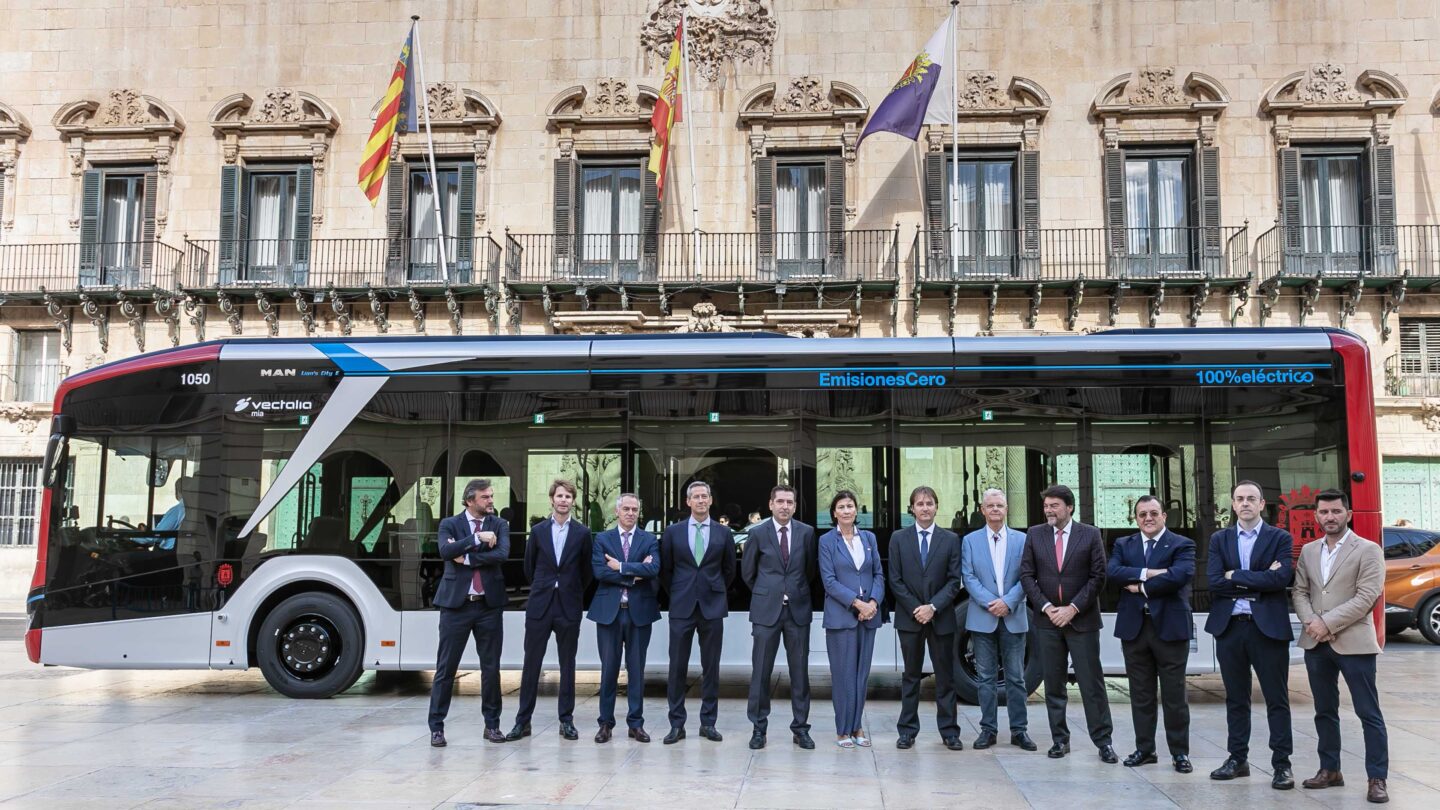 AVANZARÁN EN RENOVACIÓN MÁS DE 9 MIL TRANSPORTISTAS PÚBLICOS EN LA PRIMERA FASE |