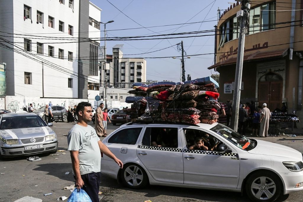 Caótica evacuación en Gaza bajo bombardeos tras vencer ultimátum de Israel