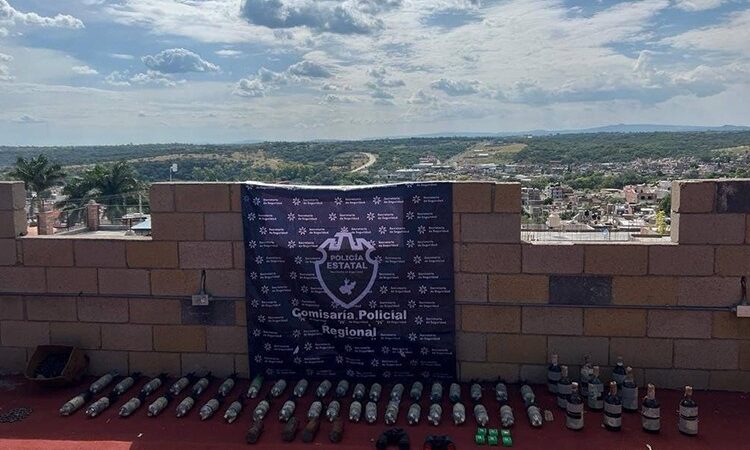 Descubren arsenal de explosivos en finca de Teocaltiche, Jalisco