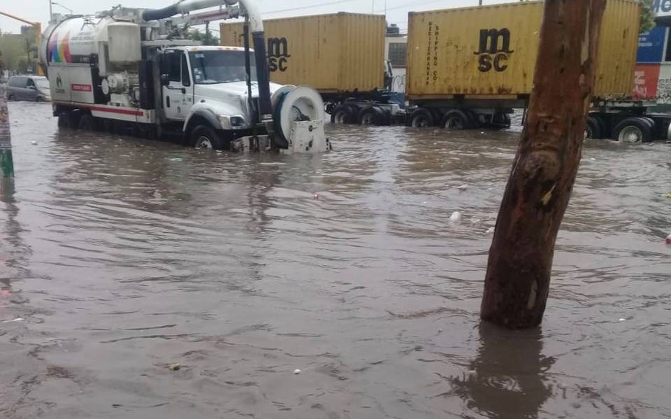 DESPLAZA CAEM PERSONAL Y MAQUINARIA PARA DISMINUIR AFECTACIÓN POR LLUVIA EN EDOMÉX