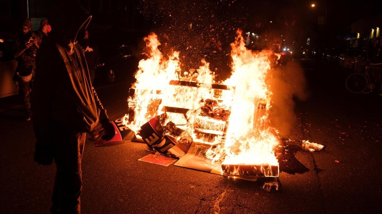 Disturbios y saqueos en Filadelfia tras la absolución de un policía acusado de asesinato