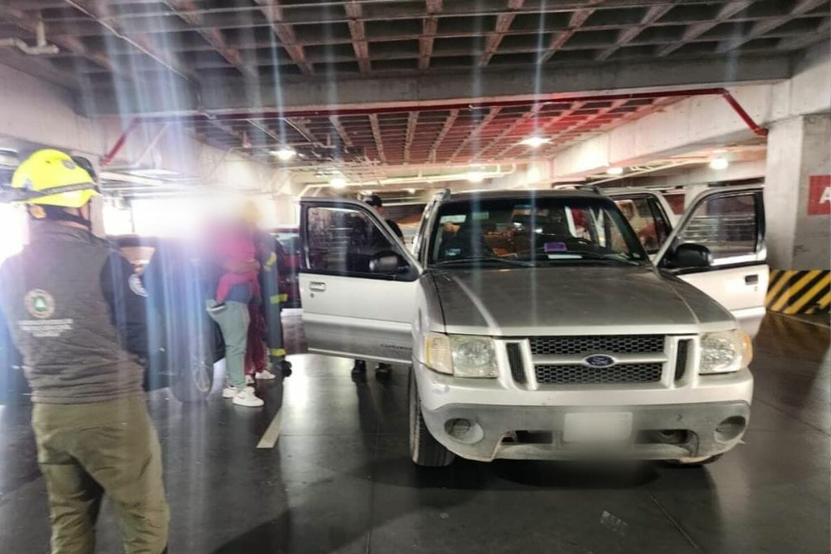 Dos niños quedan atrapados en una camioneta en Guadalupe, pero son rescatados sin daños mayores