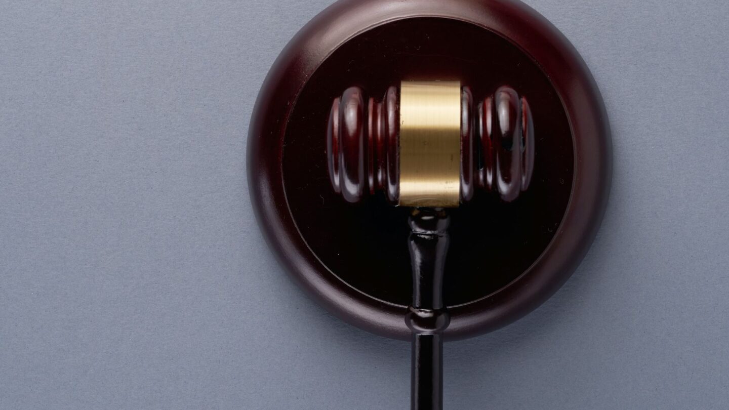 Eliminación de fideicomisos del Poder Judicial afectará a los trabajadores o solo a los privilegios de los de arriba |