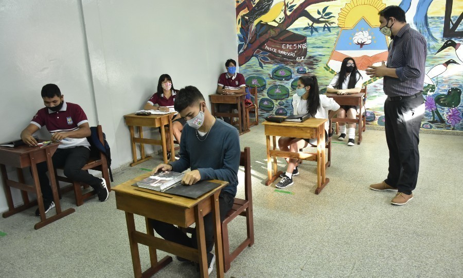 Exitoso programa de recuperación: 10 mil estudiantes regresan a las aulas tras la pandemia