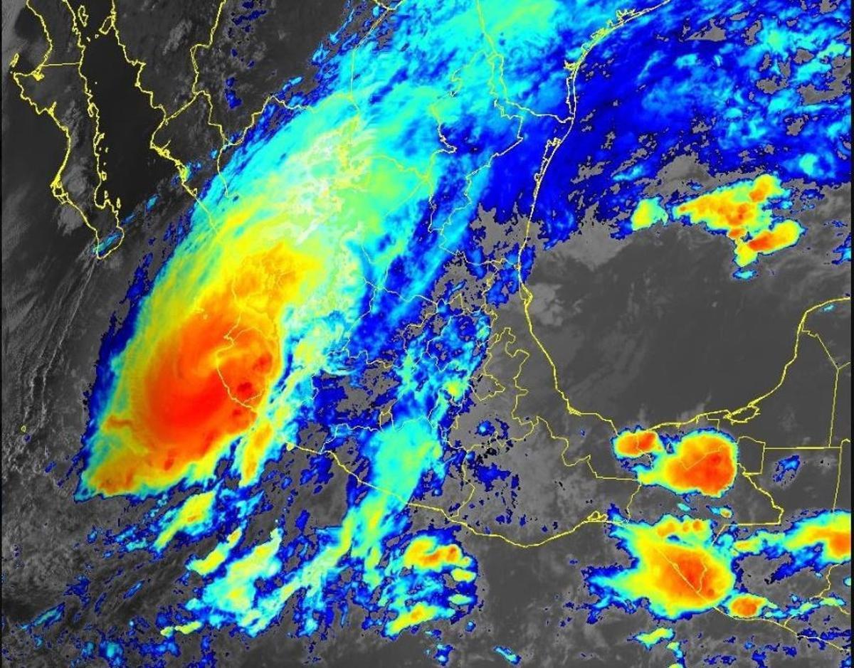 Huracán Lidia deja un muerto, inundaciones y daños en México: Alerta roja en Jalisco y Nayarit