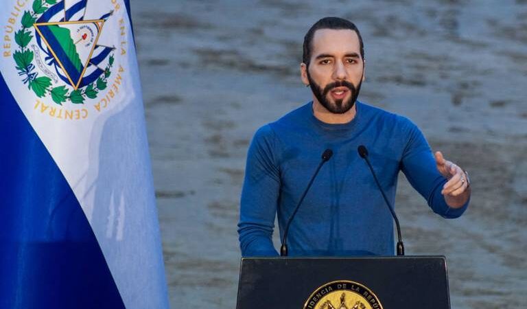 Implementación de un régimen de excepción: Fuerzas militares y de Policía se despliegan en comunidades de El Salvador para capturar a pandilleros