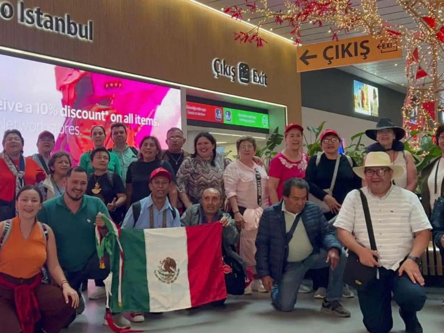 La gobernadora de Campeche contacta a los turistas mexicanos en Israel durante el conflicto con Palestina