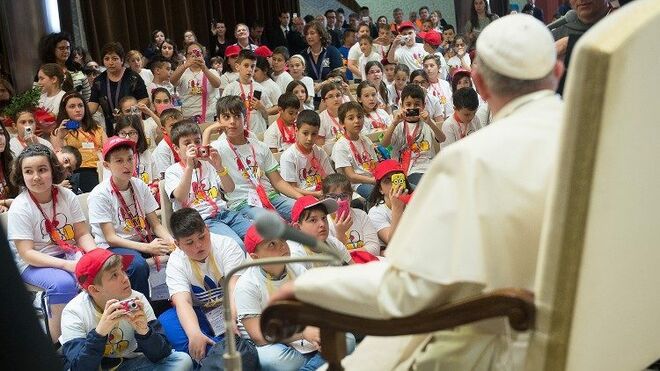 Las guerras son siempre un error”: El papa Francisco responde a las preguntas de niños en un nuevo libro ilustrado