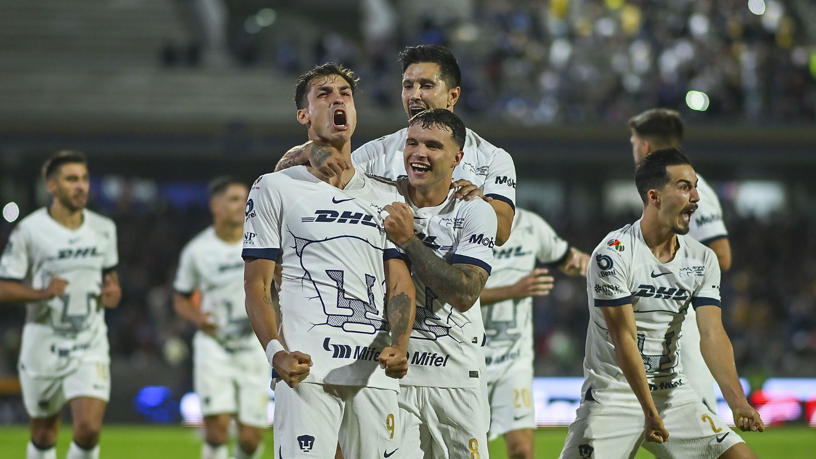 Los Pumas arrasan con una contundente goleada de 4-0 sobre Querétaro en el Olímpico Universitario