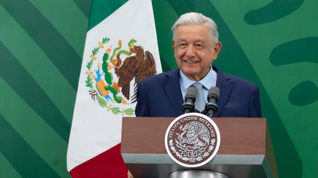 Organizan mega reventón en el depa de AMLO y todo se descontrola